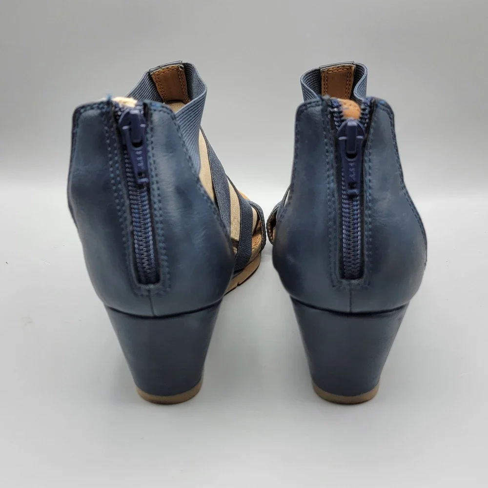 EuroSoft by Sofft Yerona Navy Blue Strappy Wedge Sandals Womens SIZE 7.5